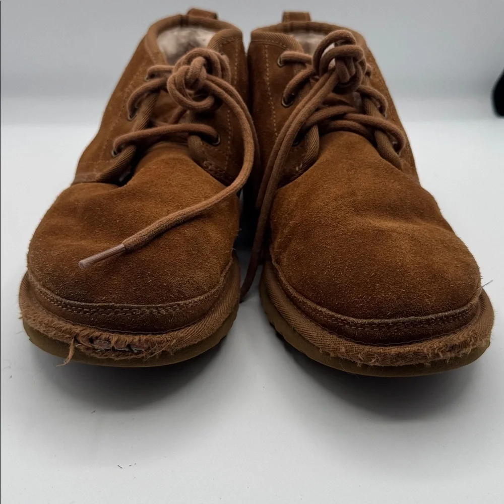 UGG Neumel Chestnut Suede Mens Chukka Boot 3236-CHE size 7 shoes Sherpa lined